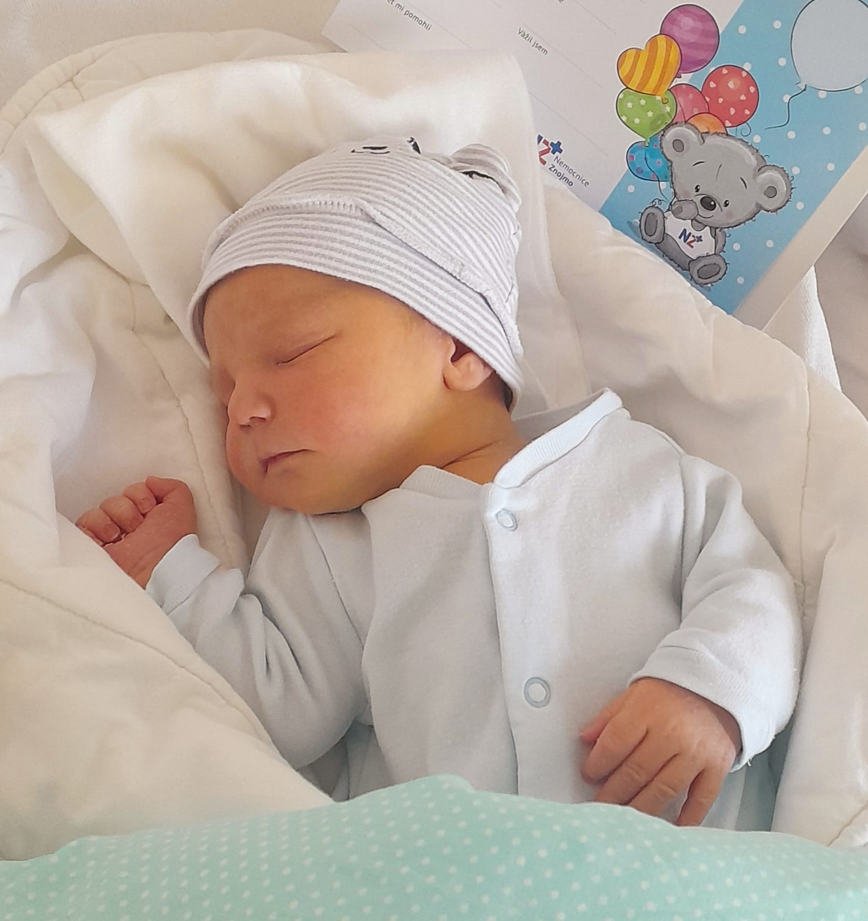 Miminko na peřince – příběh narození po IVF léčbě v Repromedě